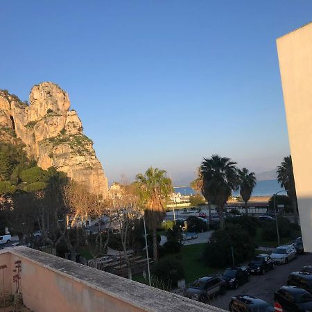 B E B Riviera Di Levante 泰拉奇纳 外观 照片