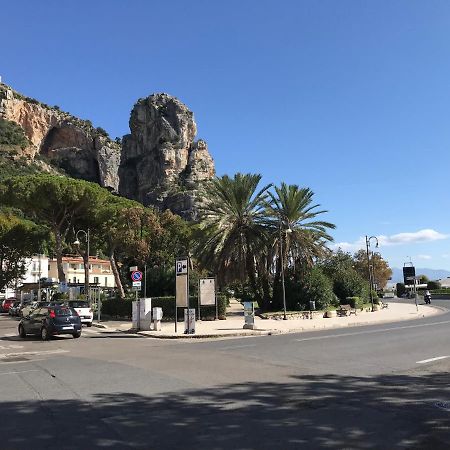 B E B Riviera Di Levante 泰拉奇纳 外观 照片